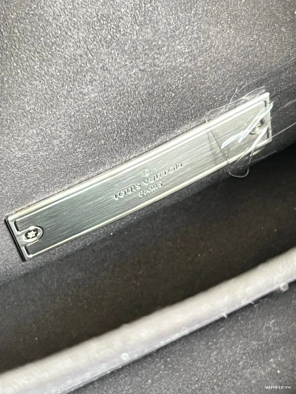 WIS VUITTON LOUIS DAUPHINE MINI 1119